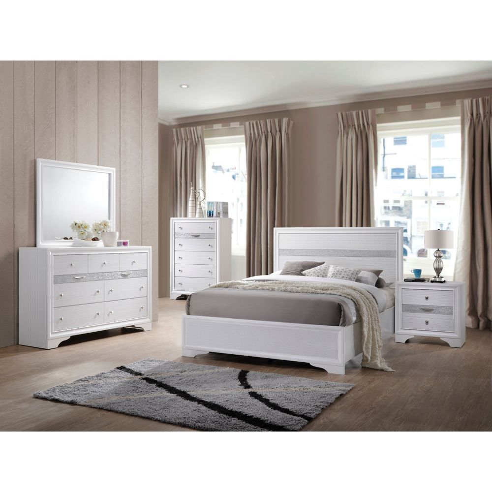 Naima - Contemporary - Bed